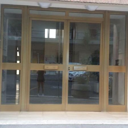 Appartamento Ideale Per Famiglie Rom Exteriör bild
